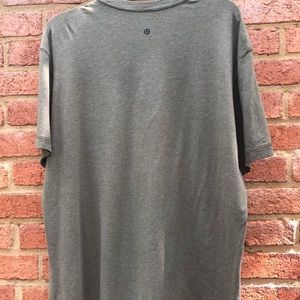 Lululemon men’s short sleeve tee.
